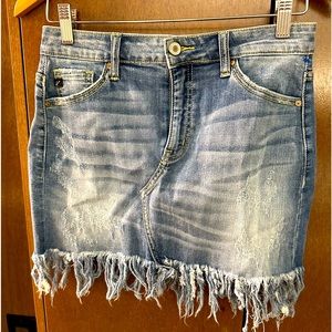 Kancan frayed distressed denim skirt| Size: M| NWOT